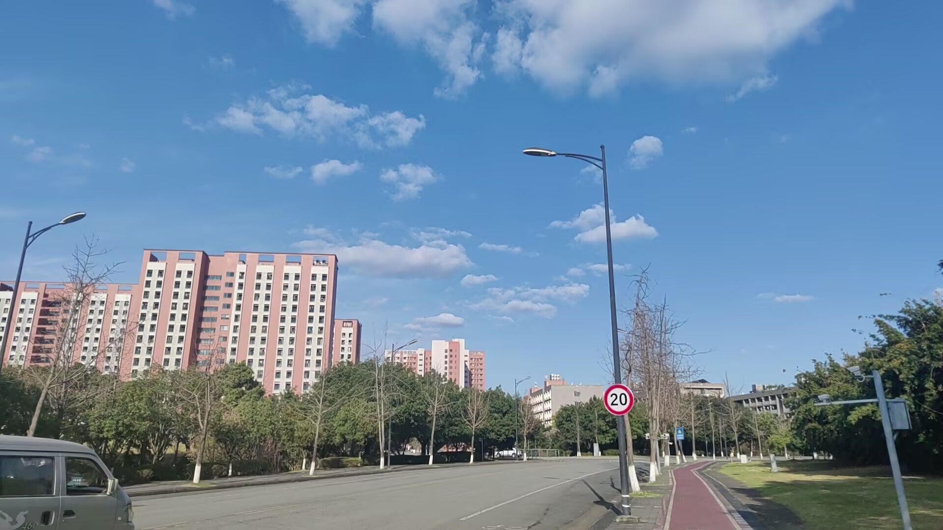 【看图写话】“我能够抓住的就只有此刻，触手可及的现在”